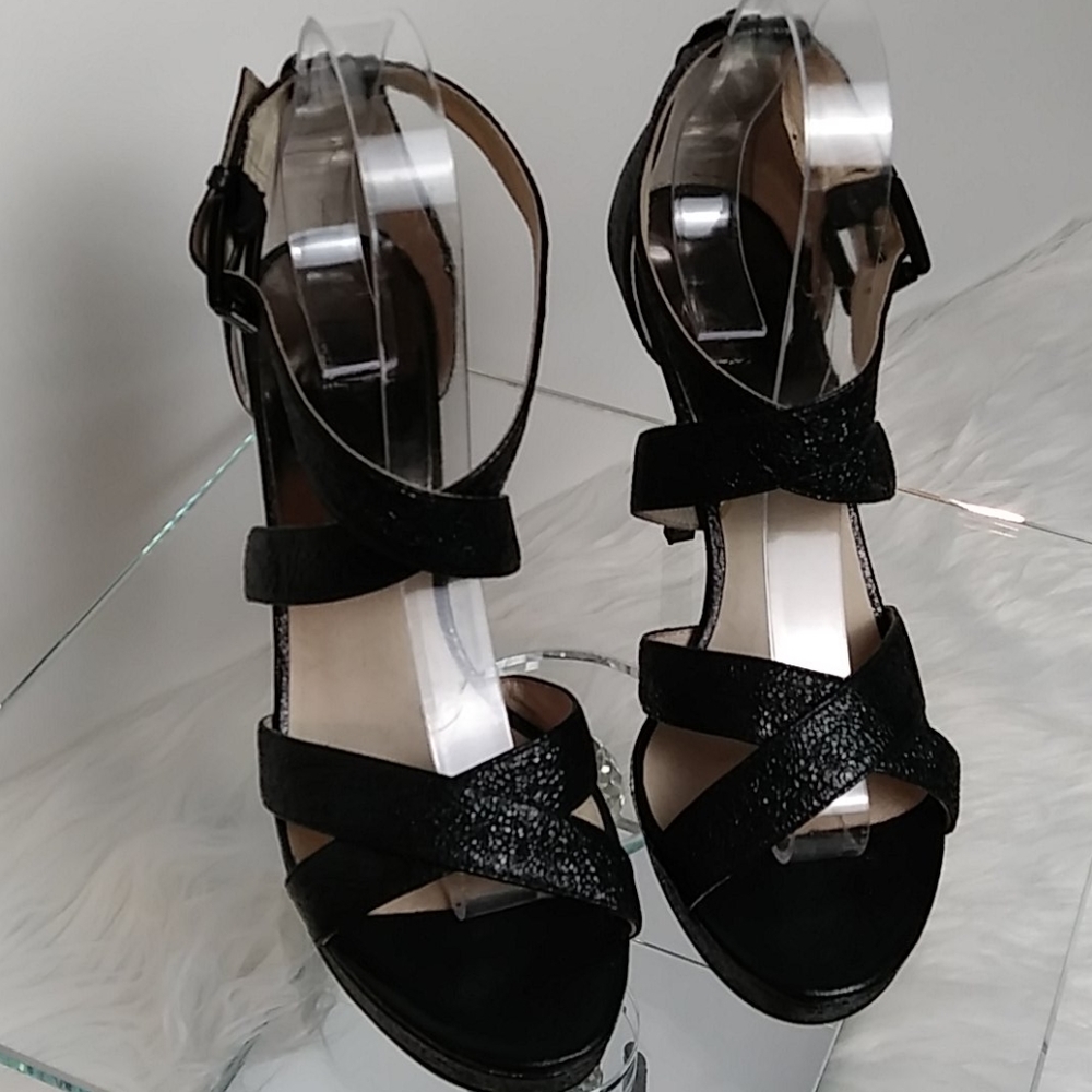 Michael Kors Cross Front Heels Sz 8